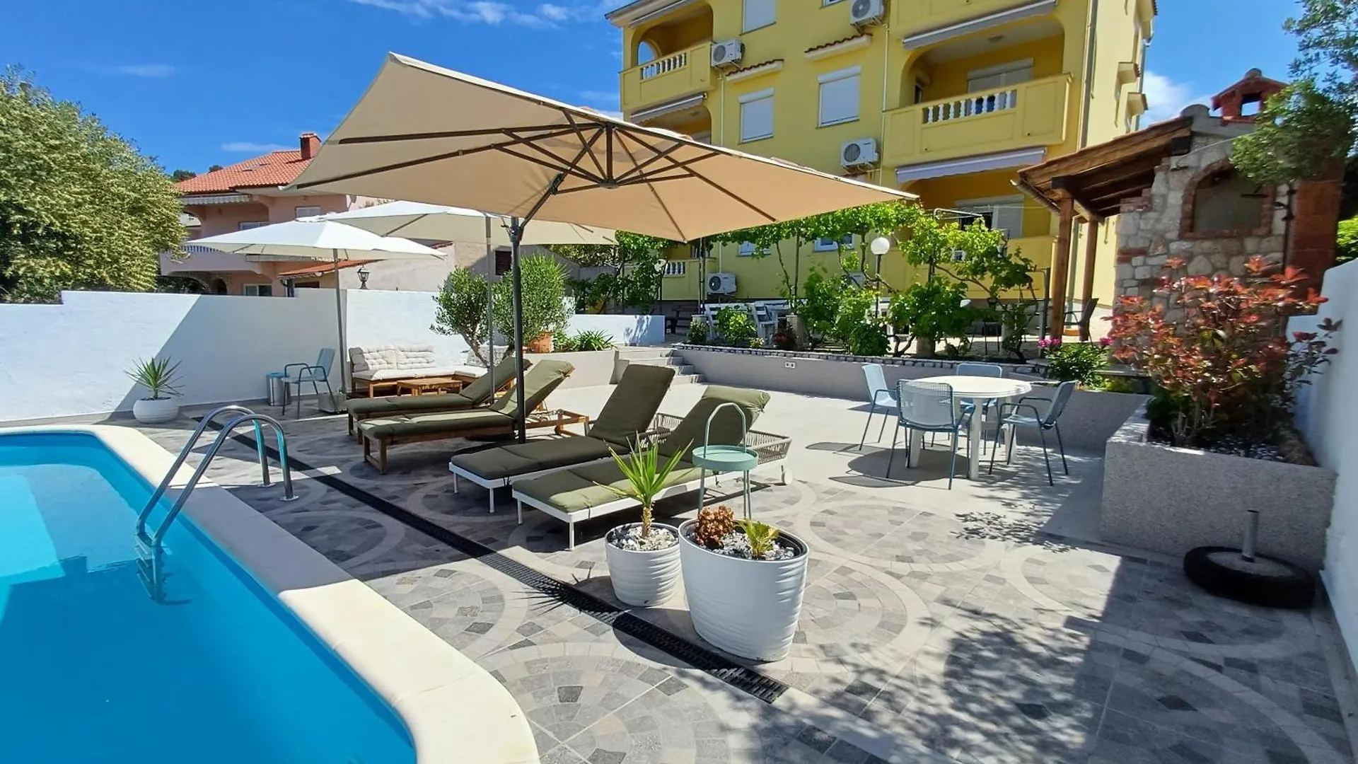 Casa Surya - Apartments With Sea View And Swimming Pool Barbat na Rabu
