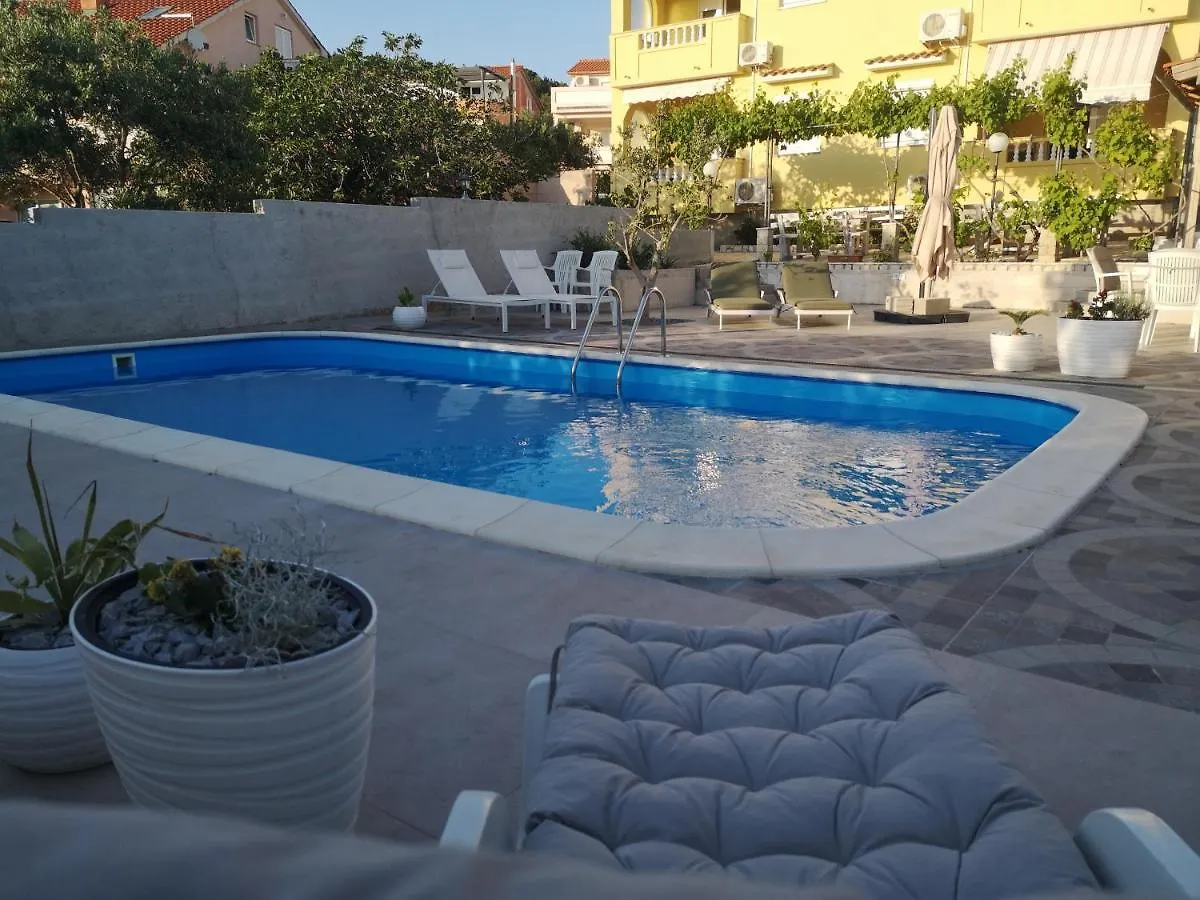Casa Surya - Apartments With Sea View And Swimming Pool Barbat na Rabu 0*,  Croatia