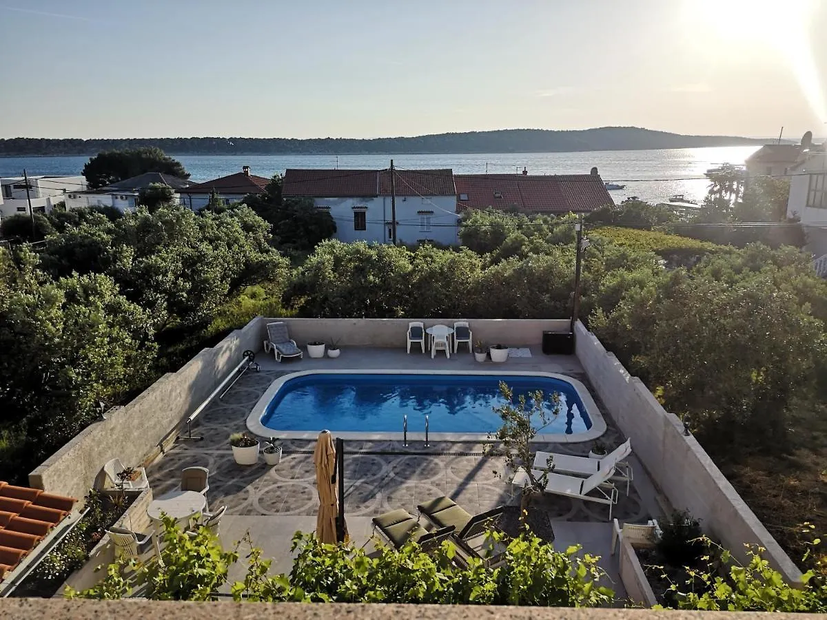 Casa Surya - Apartments With Sea View And Swimming Pool Barbat na Rabu