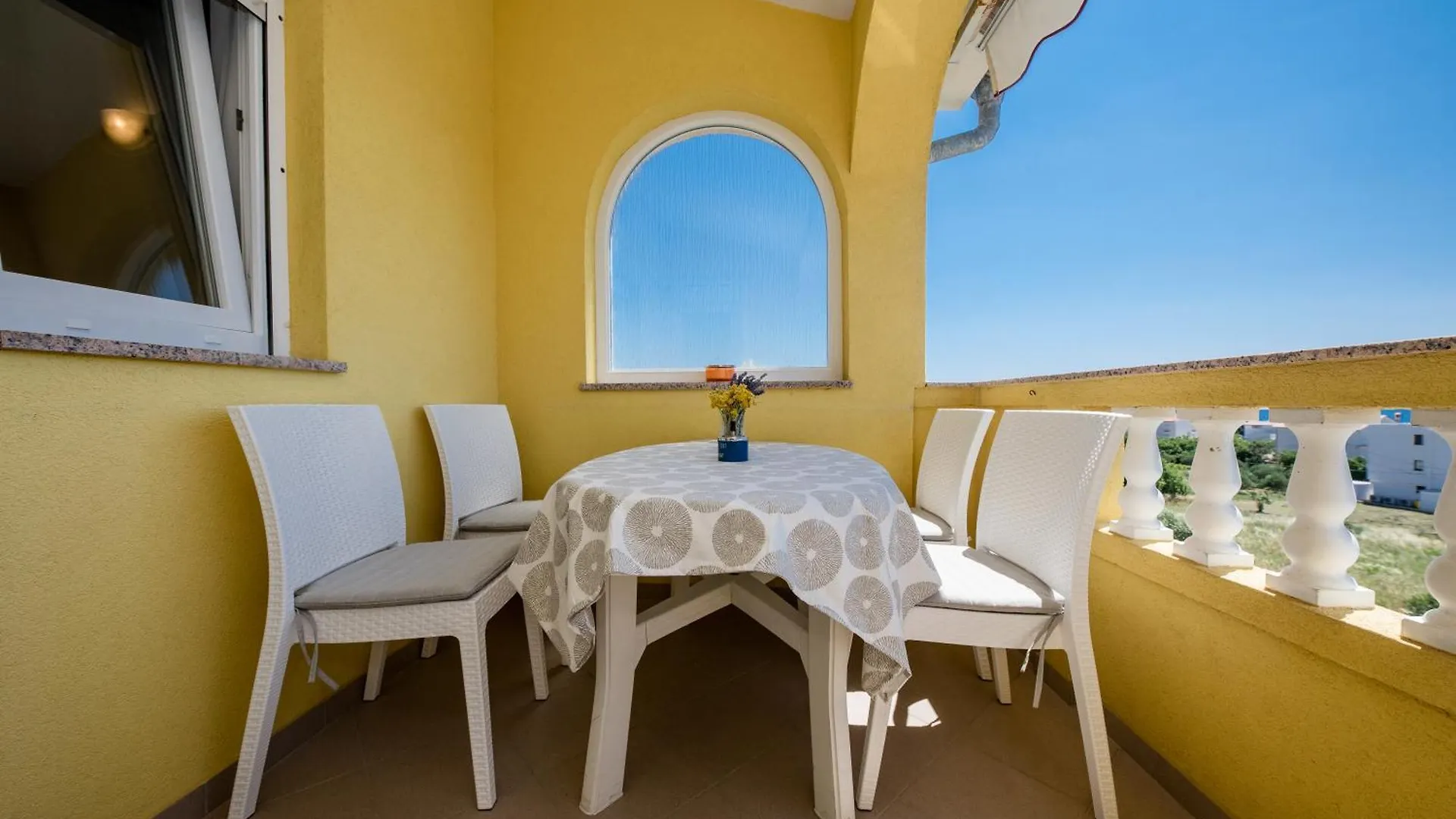 Casa Surya - Apartments With Sea View And Swimming Pool Barbat na Rabu