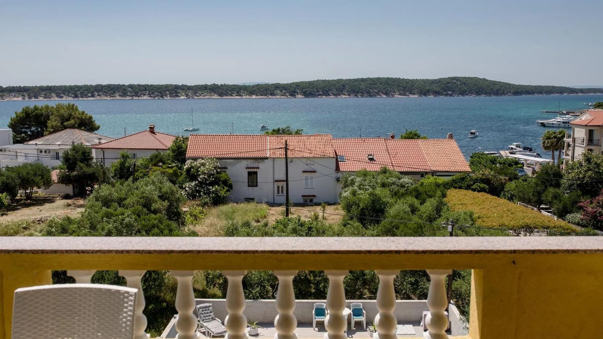 Casa Surya - Apartments With Sea View And Swimming Pool Barbat na Rabu